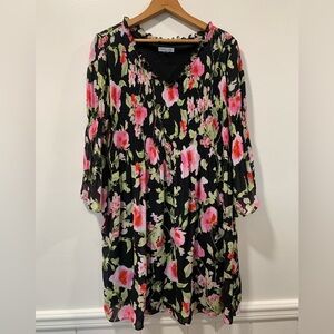 FLORAL & IVY oversized black & pink floral micropleated knee length dress‎